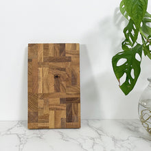 Afbeelding in Gallery-weergave laden, Kopshouten kaasplank + GRATIS onderhoudsolie | Goed Houtwerk