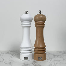 Afbeelding in Gallery-weergave laden, Naturel en witte houten peper- en zoutmolen set 23 cm